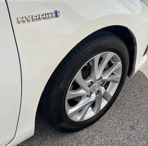 Toyota Auris Hybrid   economică, fiabila, nici un defect! - imagine 8