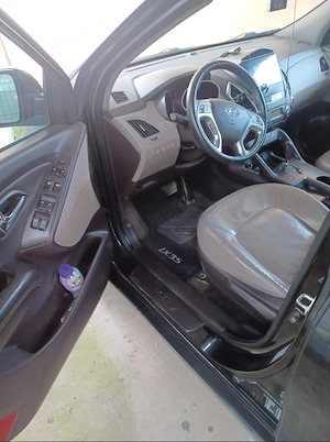 vanzare autoturism hyunday xi 35 in stare excelenta - imagine 5