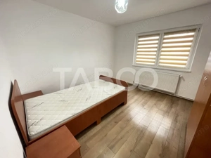 Apartament renovat complet cu 3 camere 2 bai 73 mpu Strand Sibiu - imagine 2