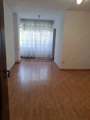 De vanzare Garsoniera Gorjului