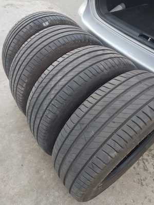 Model Golf6 . 2012 Euro 5.full option !!+4 cauciucuri noi de vară.3100euro  - imagine 5