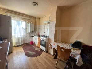 Apartament 3 camere, decomandat 72 mp, zona central Simeria - imagine 2