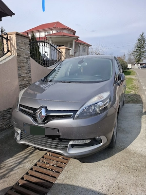 Renault Scenic  - imagine 4