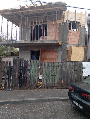 5 oameni cu PFA construim case la roșu   - imagine 2