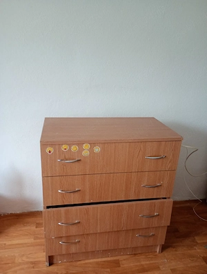 vand vitrina