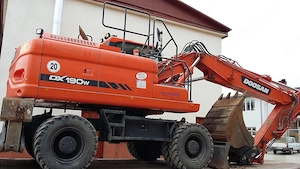 Excavator Doosan DX190W-3. - imagine 4