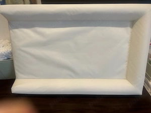 Saltea ikea de infasat bebe,f putin utilizata. 