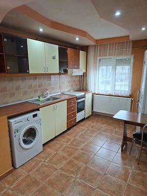 Închiriez apartament 2 camere