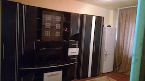 Calea Buziasului. O camera. Bloc izolat. Ideal pentru investitie. - imagine 2