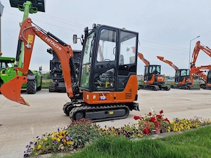 Excavator mini ZX19 Nou si SH oferte pe baza de vizionare
