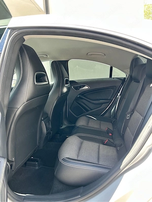 proprietar vand mercedes cla  - imagine 7