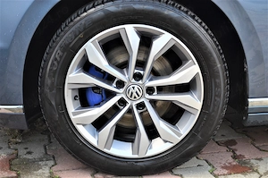 Volkswagen Passat GTE - imagine 12