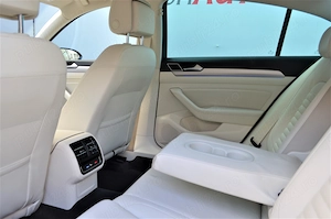 Volkswagen Passat GTE - imagine 8