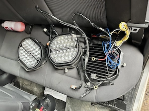 Vand faruri extra auto