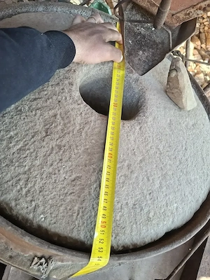 Moara cu piatra de macinat cereale - imagine 6