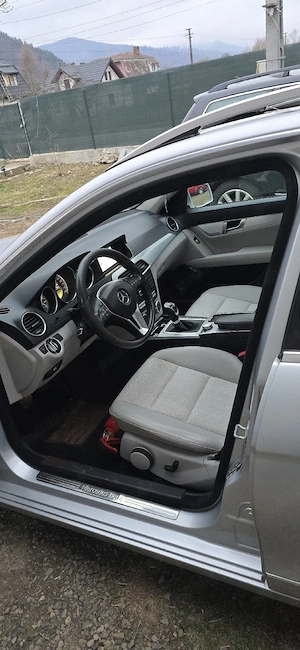 Mercedes Benz c200 - imagine 5