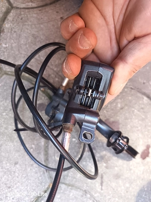 Frine hidraulice pentru bicicleta