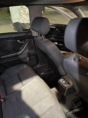 Vând audi a4 b6 1.9 TDI  - imagine 4