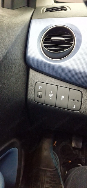 Hyundai I10 plus Benzina 2015 - imagine 5