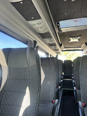 Vand microbuz Mercedes-Benz 20+1 locuri - imagine 2