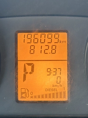 Vand microbuz Mercedes-Benz 20+1 locuri - imagine 4