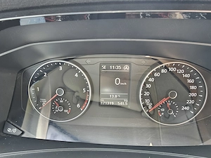 Volkswagen Multivan T6 - imagine 9