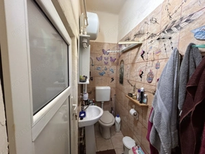 Apartament la casa de vanzare zona Boul Rosu - imagine 12