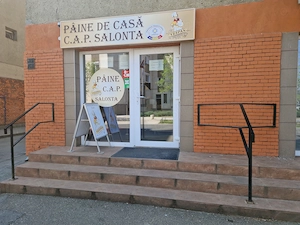 Închiriez spațiu comercial 