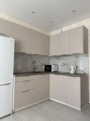 Garsoniera de inchiriat in zona 1 Mai