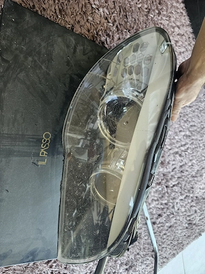 Far dreapta , bmw f10 bixenon - imagine 5