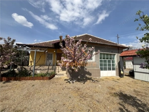 COMUNA CHESA | 2 CASE | TEREN 5.526 MP | DUBLU FRONT | BIHOR