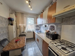Apartament 2 camere  semidecomandat zona Vasile Alecsandri etaj 3  - imagine 6