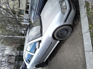 Vând skoda octavia benzina 1,6