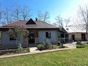 Casă de vânzare  - imagine 2