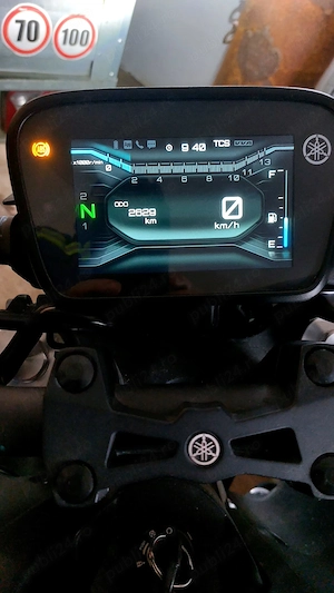   YAMAHA MT125 An 2023, 2629km   Traction Control, Lumini LED, Display TFT 5 Inch, Se conduce cu A1 - imagine 2
