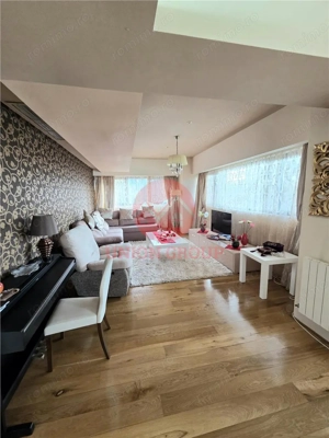 Apartament Superb, pe Malul Marii, zona Faleza Nord - imagine 4