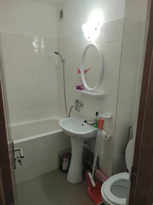 Închiriez apartament cu o camera. - imagine 3