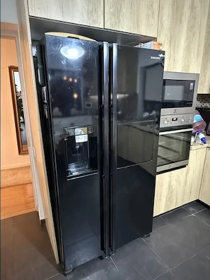 Frigider Samsung side by side negru 543 l no frost