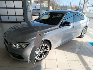 Bmw 330 E benzina plug-in hibrid - imagine 4