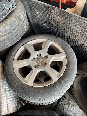 Vand 4 Jante Audi pe 16 cu anvelope in stare foarte buna 