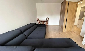 De inchiriat apartament cu o camera in zona Soarelui