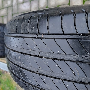 Anvelope vara Michelin pe 18,  225/55/R18 - imagine 4