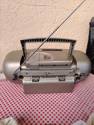 Radio casetofon cu CD Philips  - imagine 4