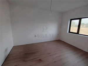 Duplex spatios la asfalt - toate utilitatile - personalizare interioara - imagine 5