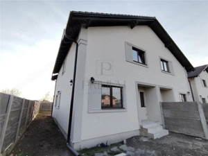 Duplex spatios la asfalt - toate utilitatile - personalizare interioara - imagine 10