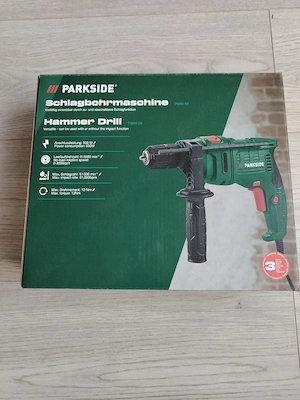 Bormașina cu percuție nouă 