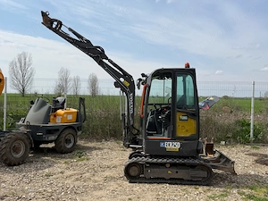Vand miniexcavator VOLVO EXR252D cu accesorii si remorca transport - imagine 4