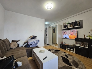 Garsonieră-etaj 3-mobilată și utilată - imagine 2