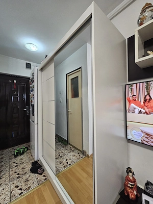 Garsonieră-etaj 3-mobilată și utilată - imagine 5