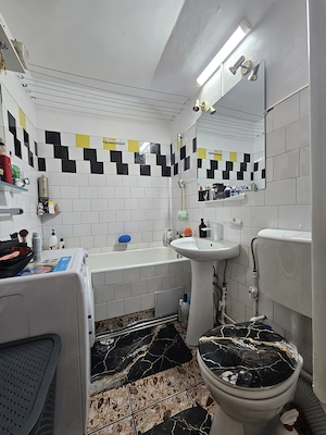 Garsonieră-etaj 3-mobilată și utilată - imagine 10